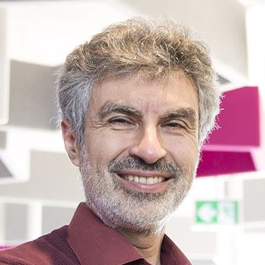 Yoshua Bengio